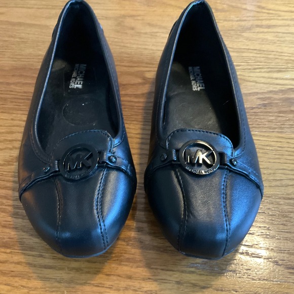 Michael Kors Fulton Moc Flats Womens 8M Black Leather Logo Medallion Excellent - Picture 6 of 10